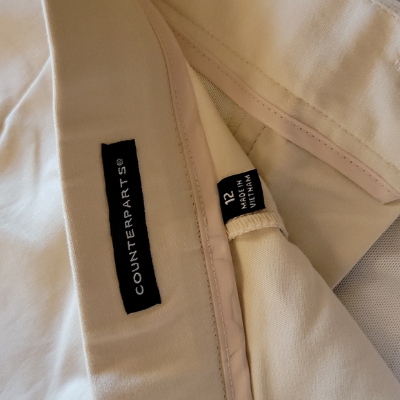 Counterparts sz 12 Capris slacks pants cream - Picture 6 of 10